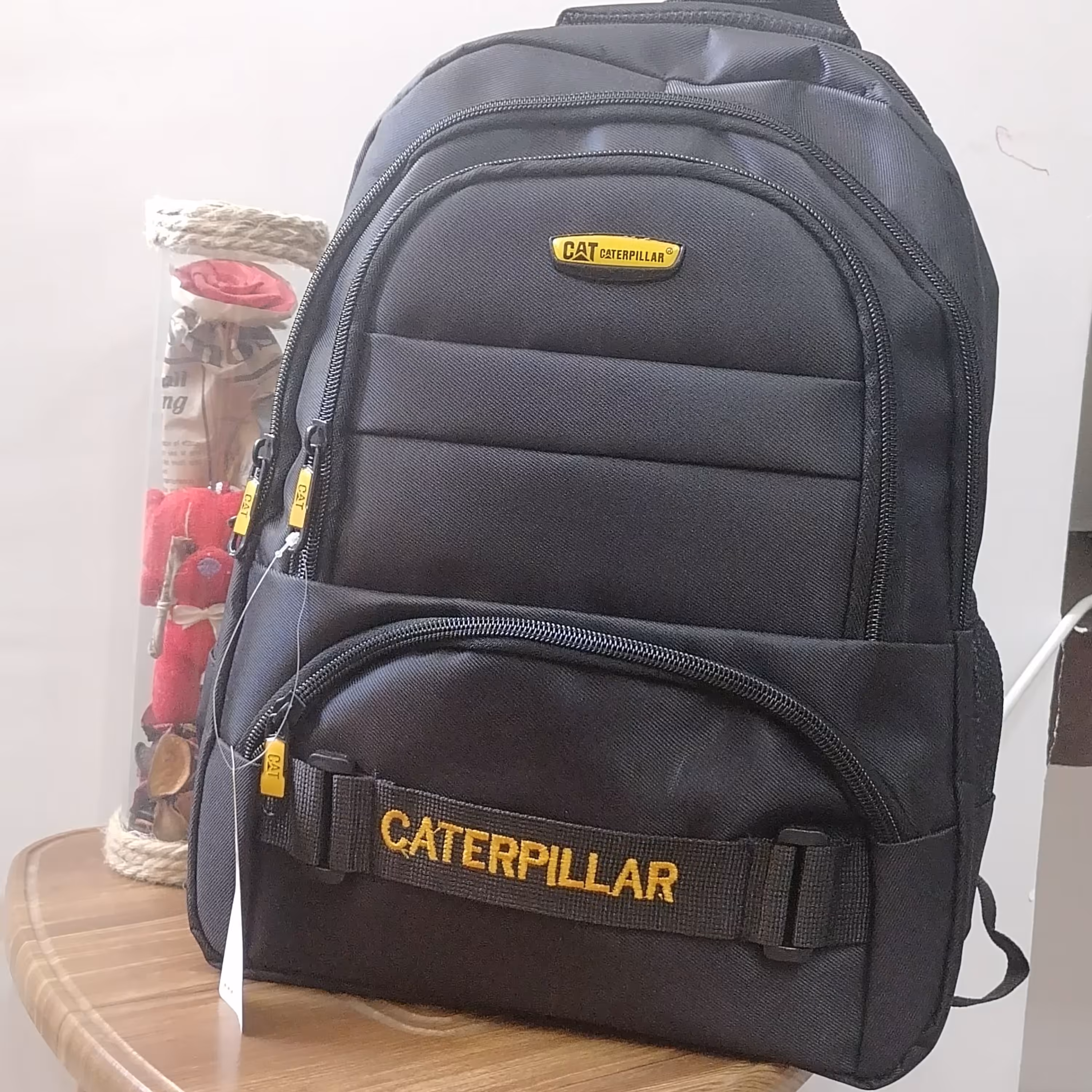 کوله پشتی کت مناسب دبستان و راهنمایی هزینه ارسال درب مزل باشاست