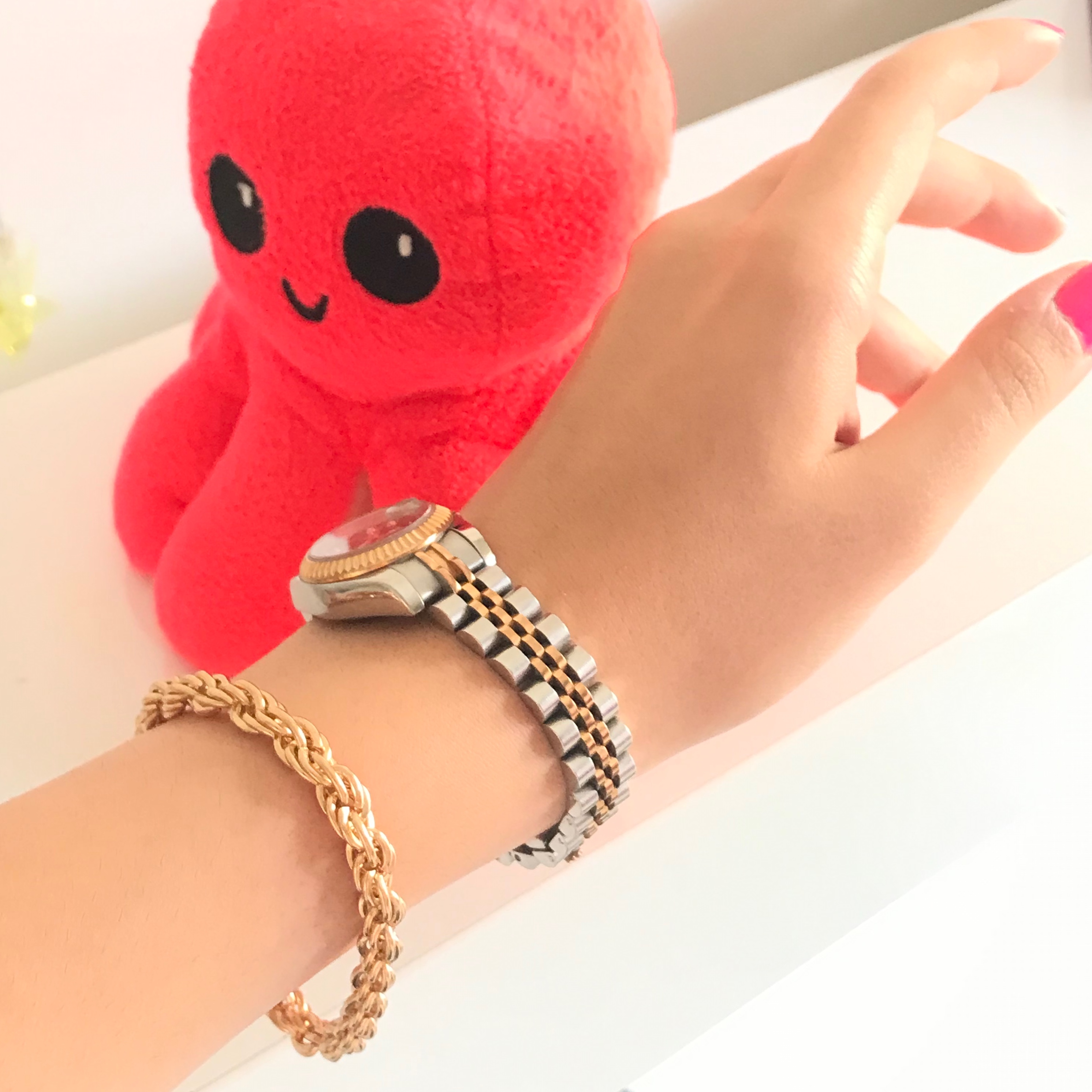 دستبند کارتیه ، طلایی براق ، استیل رنگ ثابت