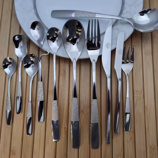 سرویس 24 نفره نیم طلایی پالرمو کد 999s 24 نفره 154 پارچه