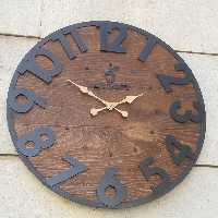 ساعت دیواری چوبی بلوط  مدل دهلی (Delhi)  به  قطر  90 سانتیمتر  با موتور تایوانی