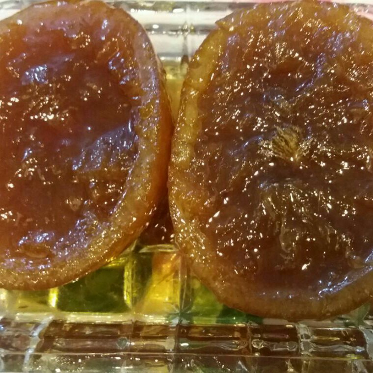 مربای پرتقال قرمز(به به مجلسی) همه مرکبات با روشی خاص، کاملا تلخی گرفته شده،طعم دلچسب شیرین با رایحه پرتقال قرمز،نوش جان