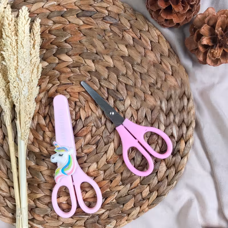 قيچی غلاف دار طرح يونيکورن