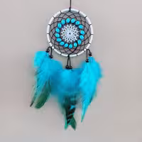 آویز آینه ماشین دریمکچر با مهره های آبی آسمانی