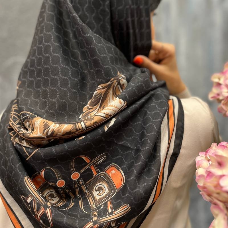 روسری سوپر نخ
قواره 120
دور دست دوز
اصلا لیز نیست
چروک نمیشه... 
خنک و سبک مناسب تابستان