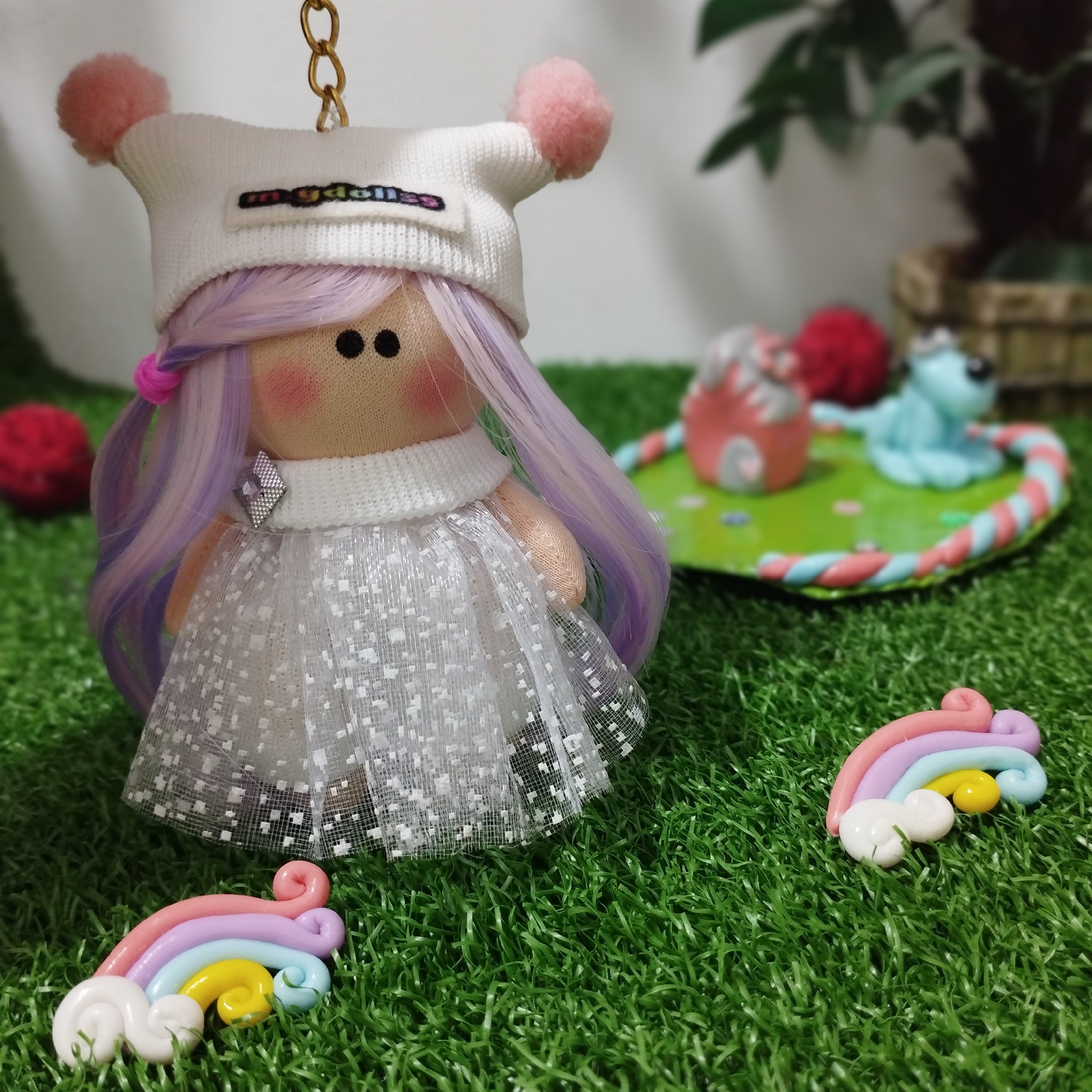 عروسک روسی دختر سفید(جاکلیدی10سانتی)