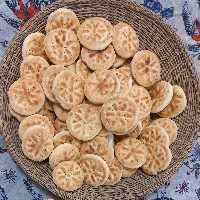 کلوچه 4500گرمی خانگی خرمایی طرحدار دزفولی یاس