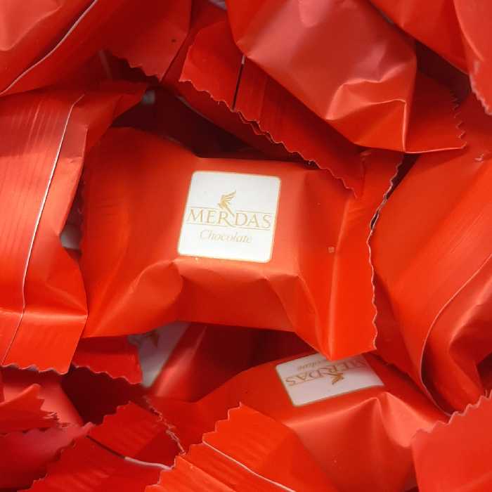 شکلات جرقه ای مرداس  آجیل و خشکبار بادامک 