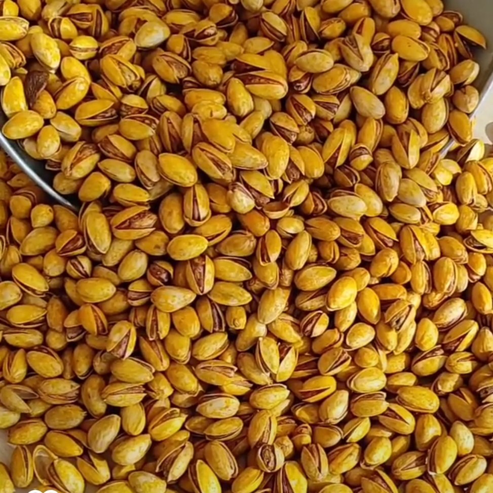 پسته بادامی آجیلی زعفرانی ،لوکس،پس کرایه