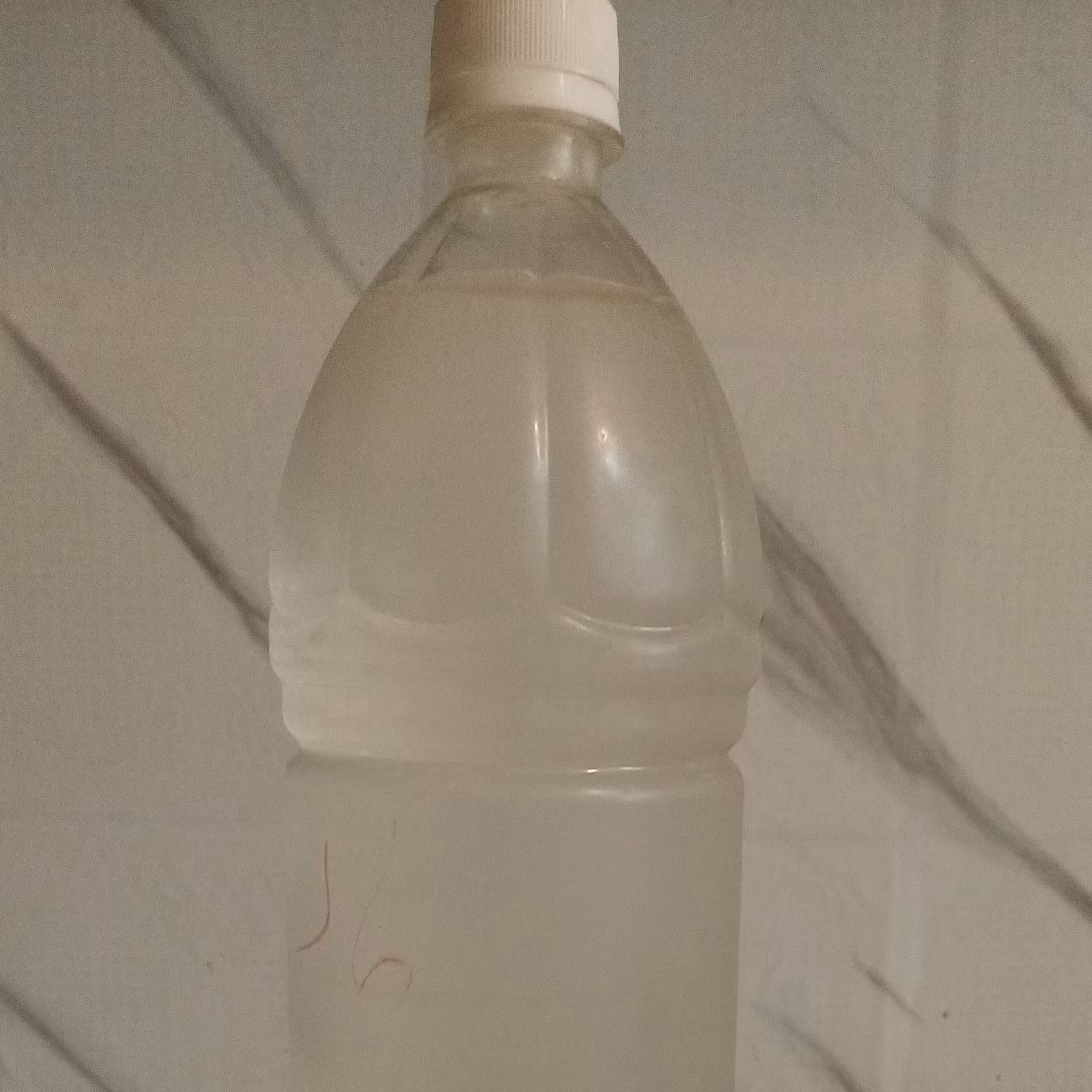 عرق کاسنی  و عرق بیدمشک یک و نیم لیتری