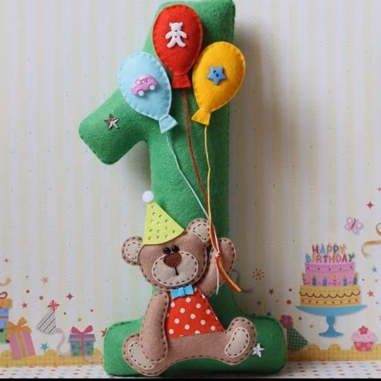 استند تولد نمدی