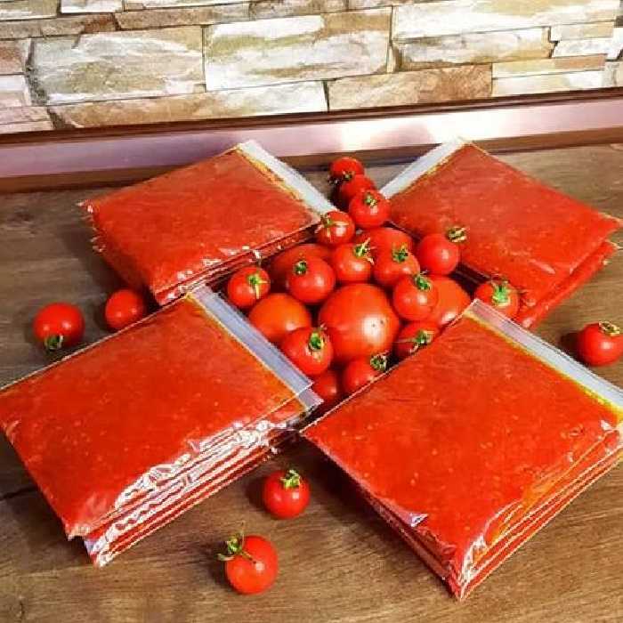 پوره گوجه فرنگی بسته بندی یک کیلویی ارسال فقط به تهران 