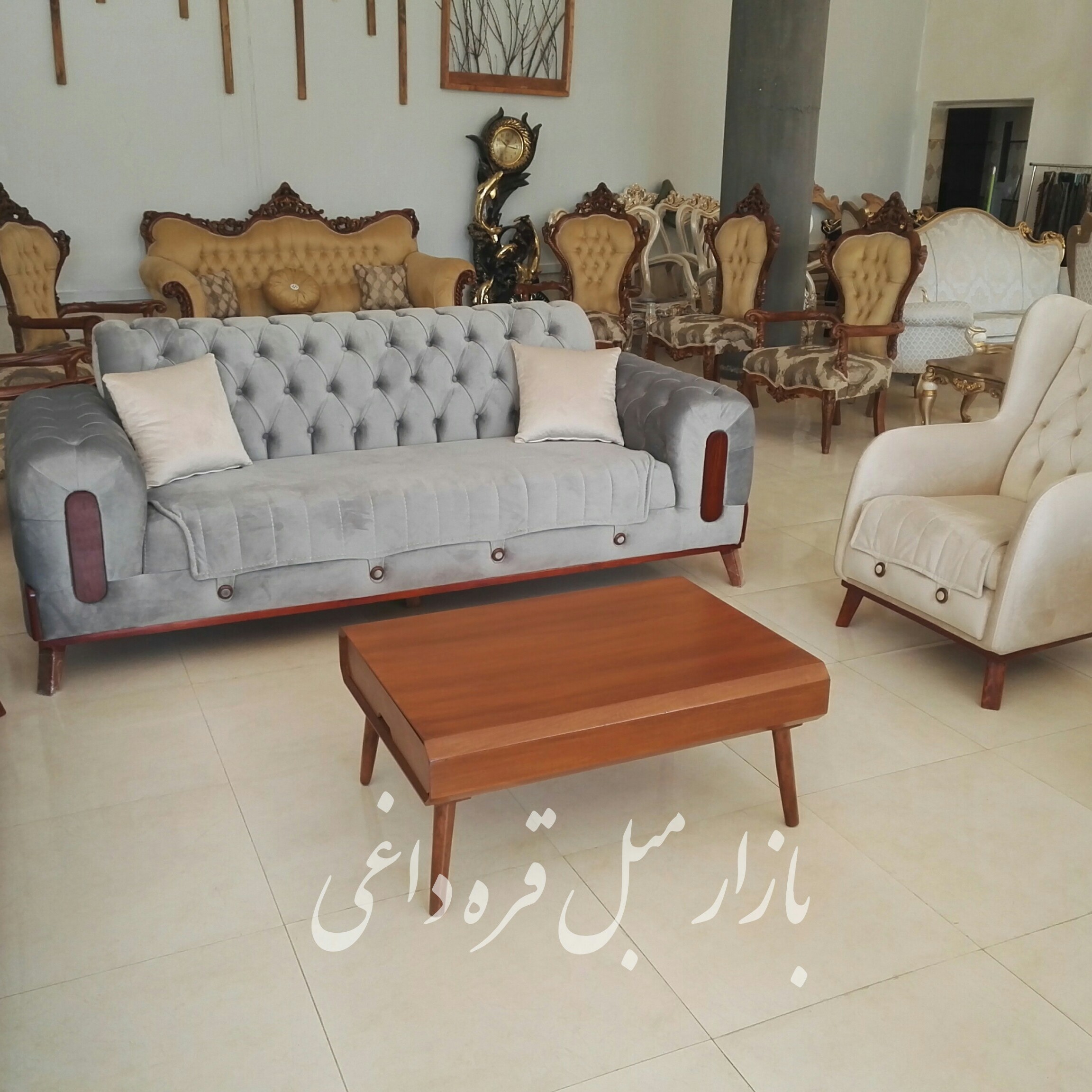 مبل راحتی ونتو هزینه ارسال با مشتری میباشد (پسکرایه)