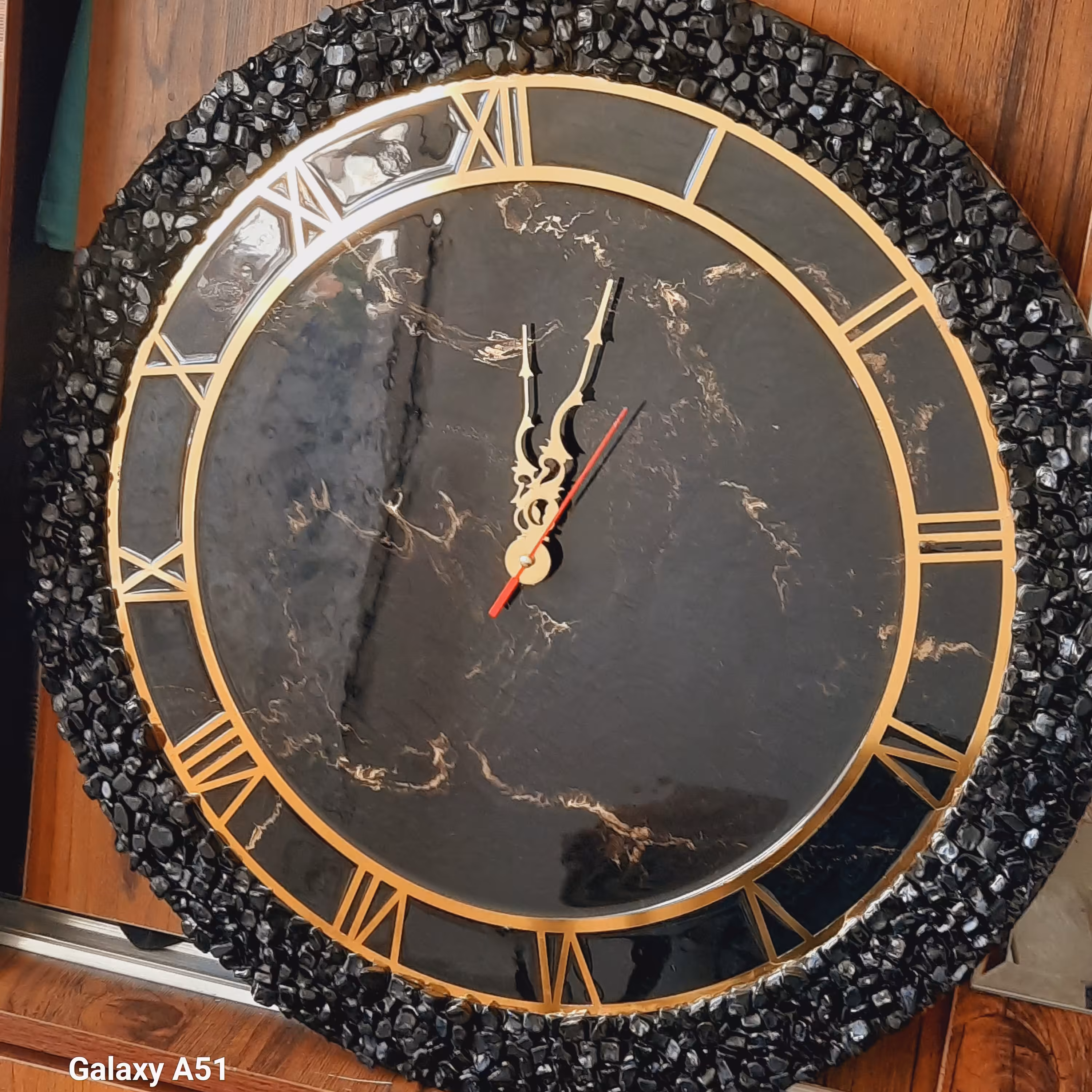 ساعت دیواری