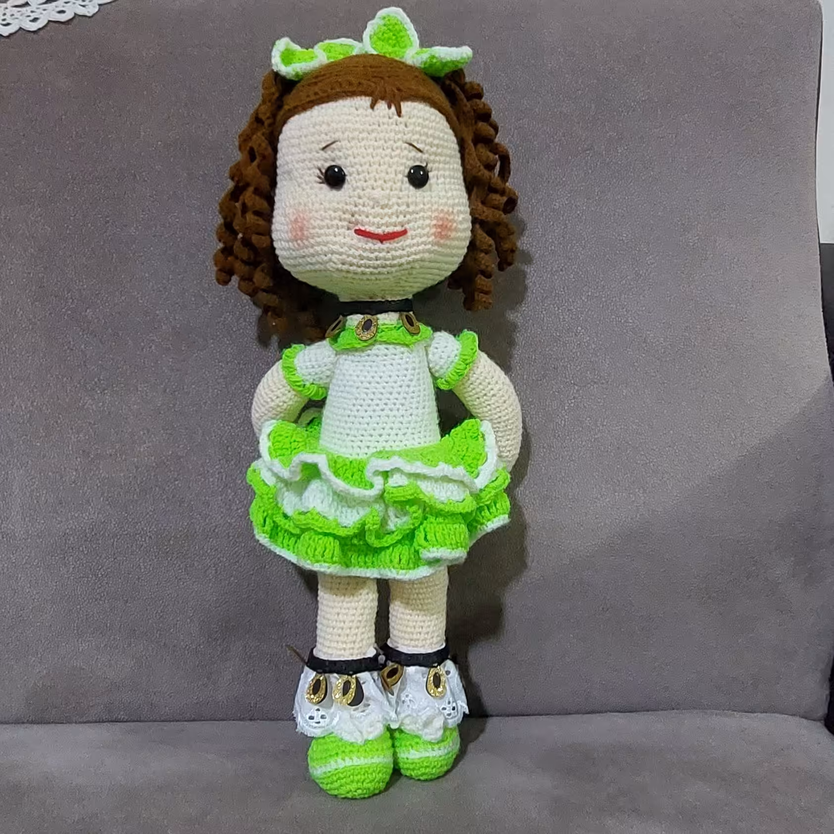 عروسک  دختر زیبا خانم  .. 40سانتی.. 