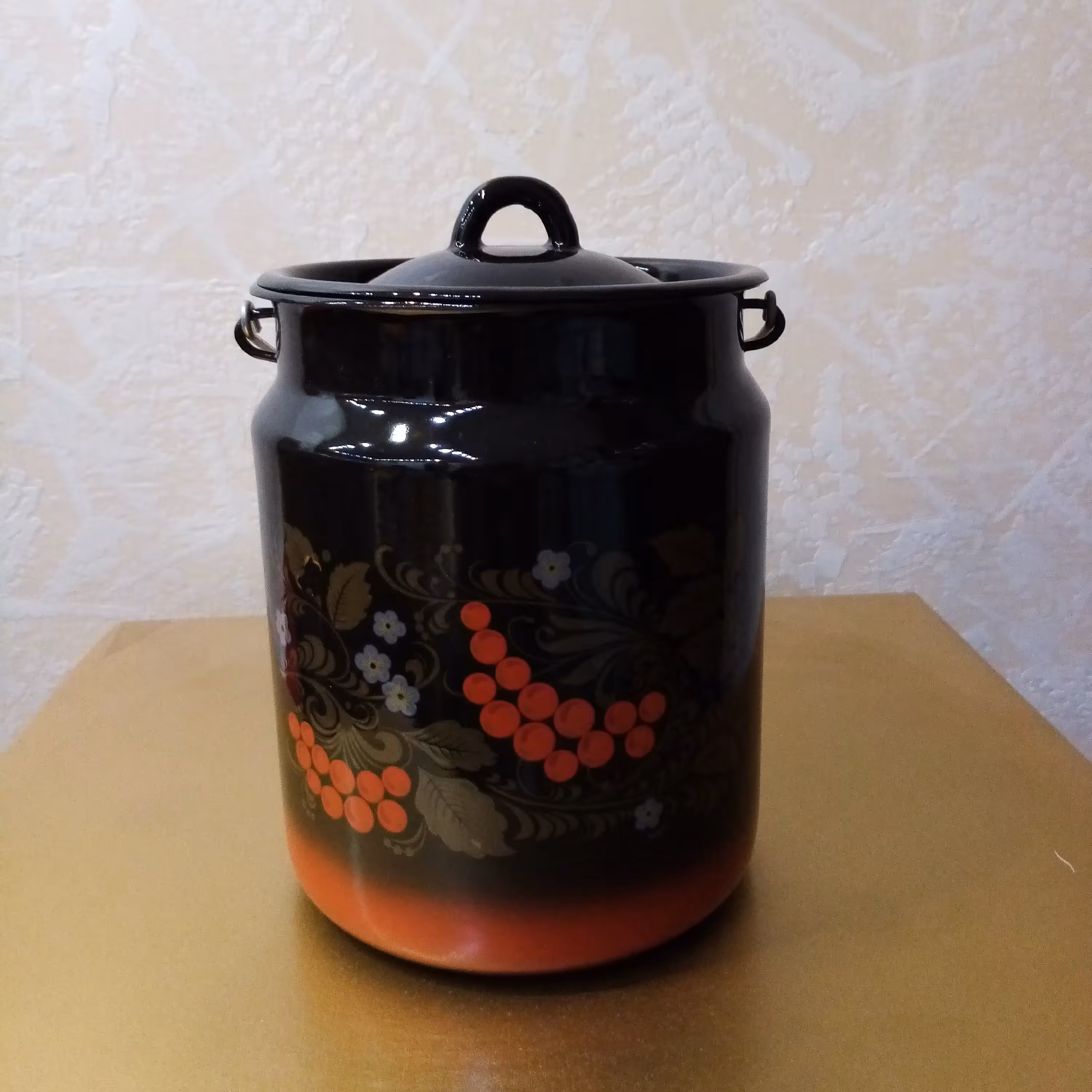 دبه لعابی 3و نیم لیتری ساخت روسیه شعله مستقیم 