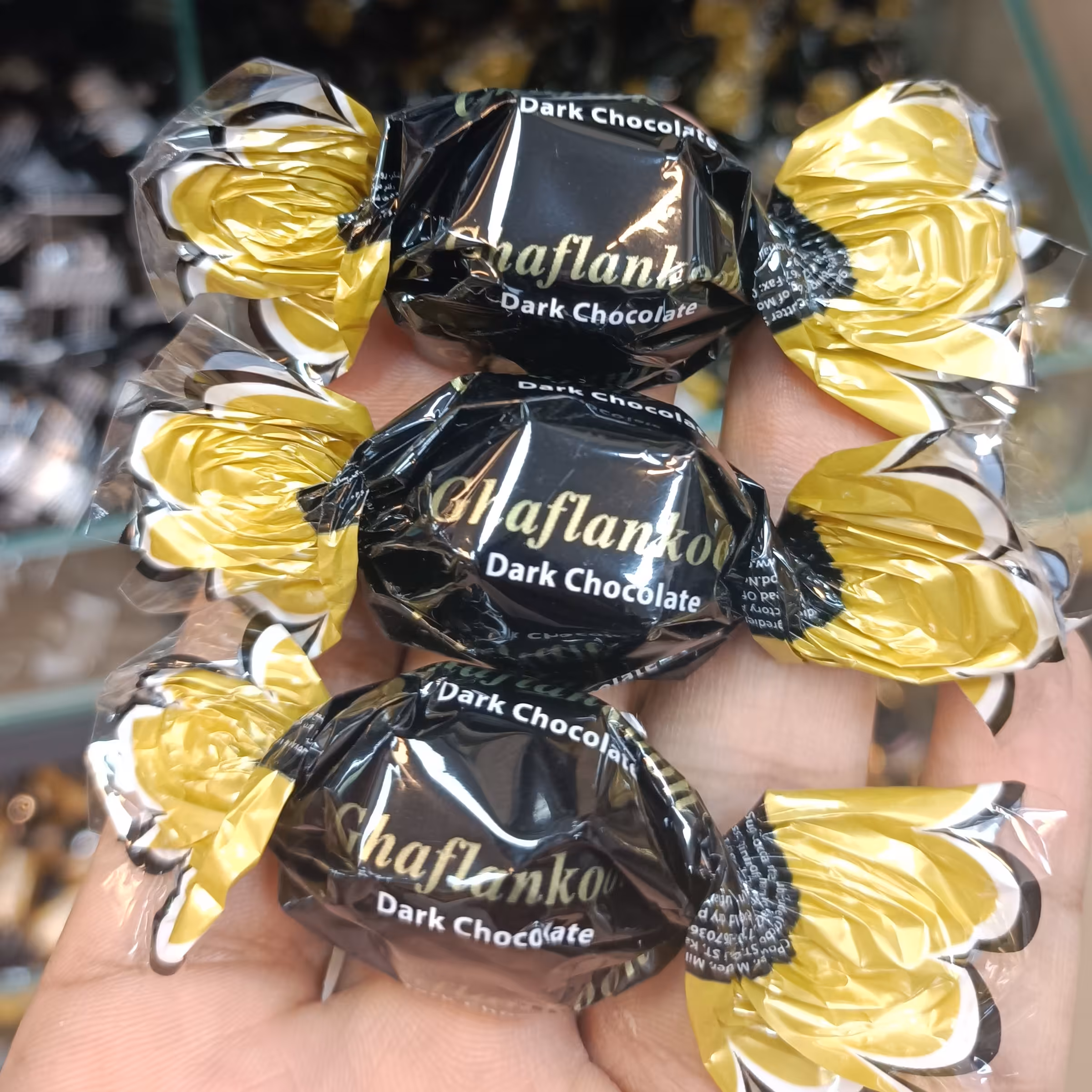 شکلات تلخ 85 درصد قافلانکوه با کیفیت 200 گرمی آجیل و خشکبار مهران 