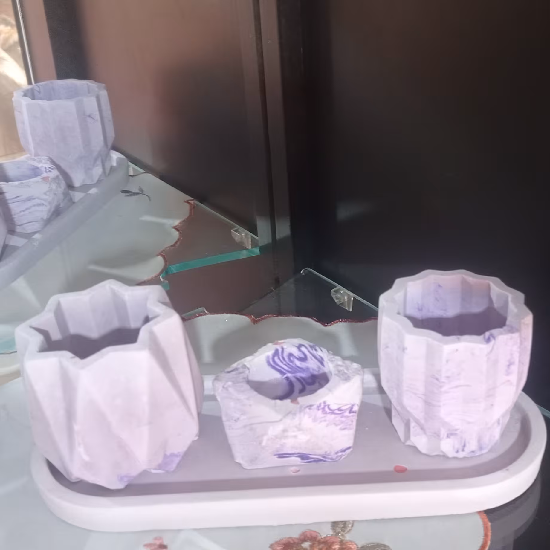 ست چهار تکه سنگی در رنگهای مختلف رگه دار طرح ابر و باد ، طرح های مختلف 