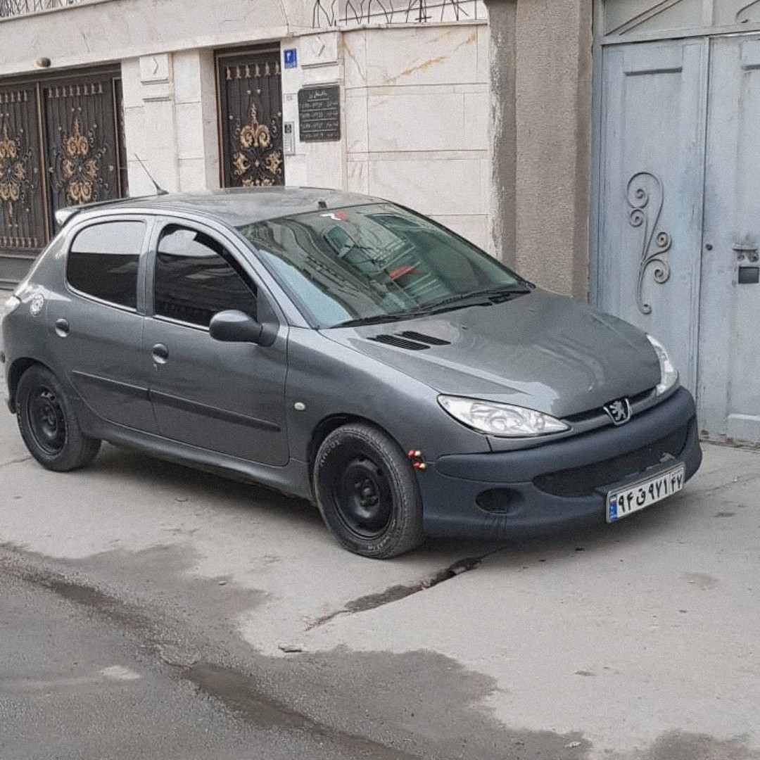 سپر جلو 206 gt جی تی جنس فایبرگلاس درجه یک بدون رنگ ارسال با تیپاکس و بصورت پس کرایه