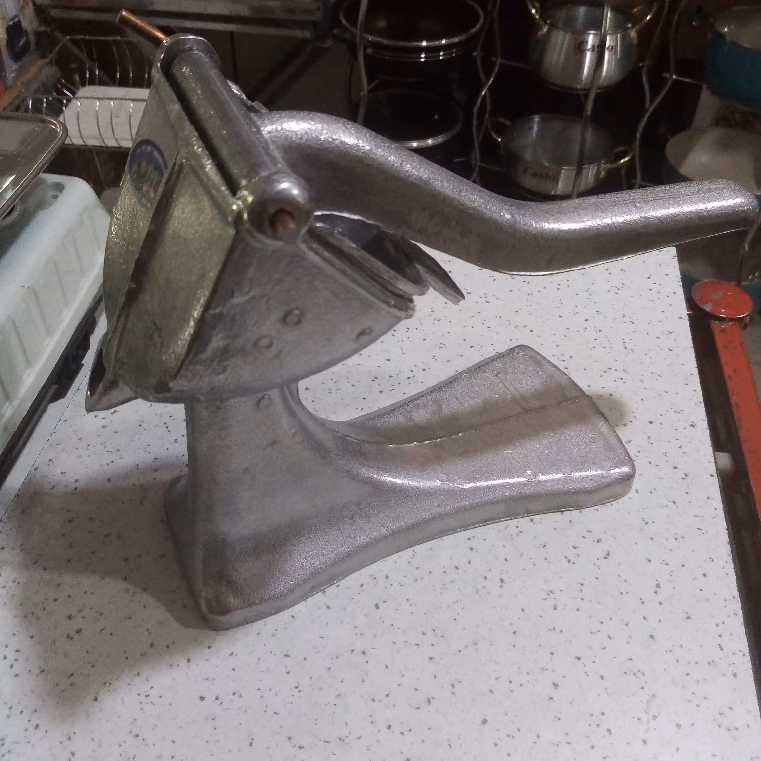 آبمیوه گیری دستی اهرمی