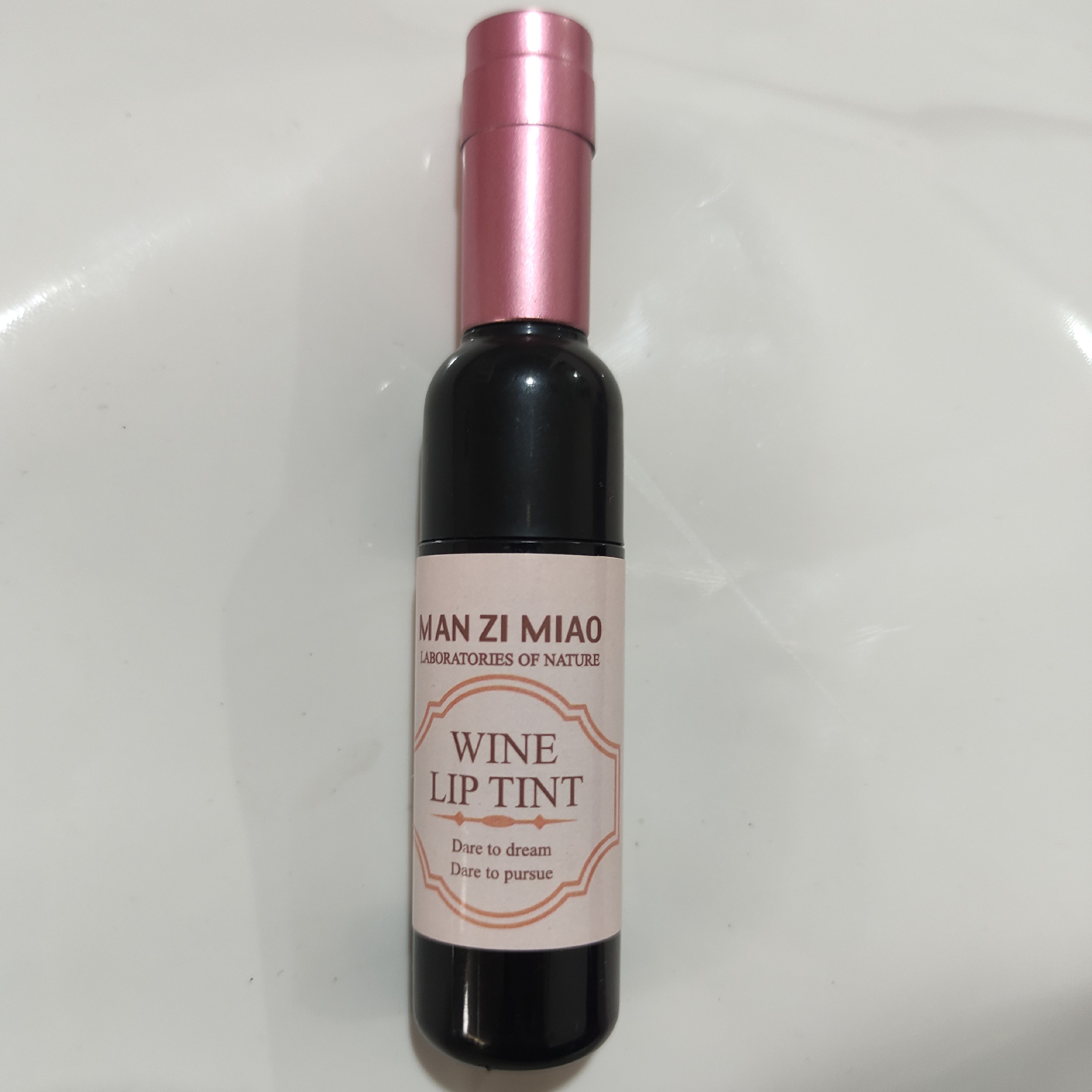 تینت لب  رنگ صورتی