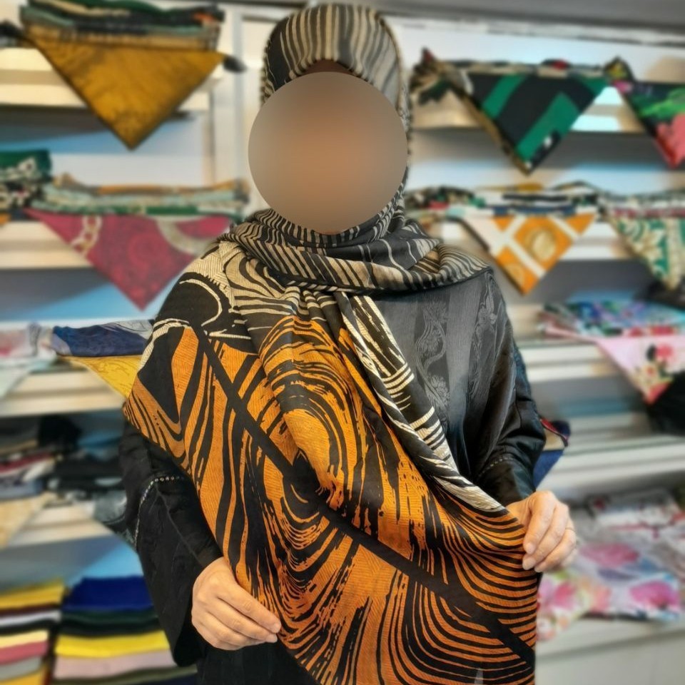 روسری نخ گارزا