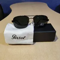 عینک آفتابی برند پرسول رنگ فریم مشکی رنگ شیشه مشکی 