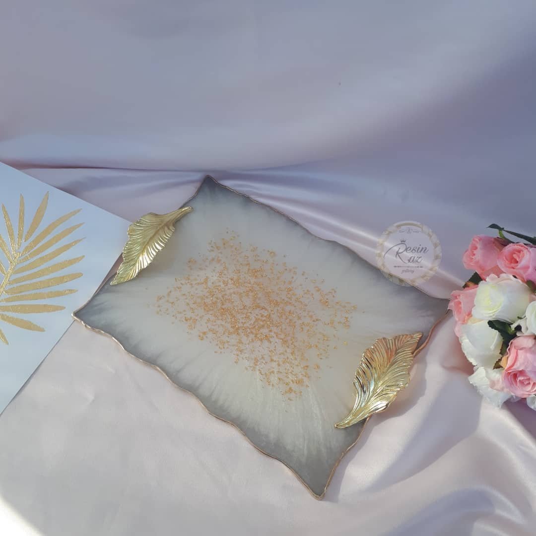 سینی پذیرایی رزینی صدفی ابعاد 36در 26 مستطیل دفرمه