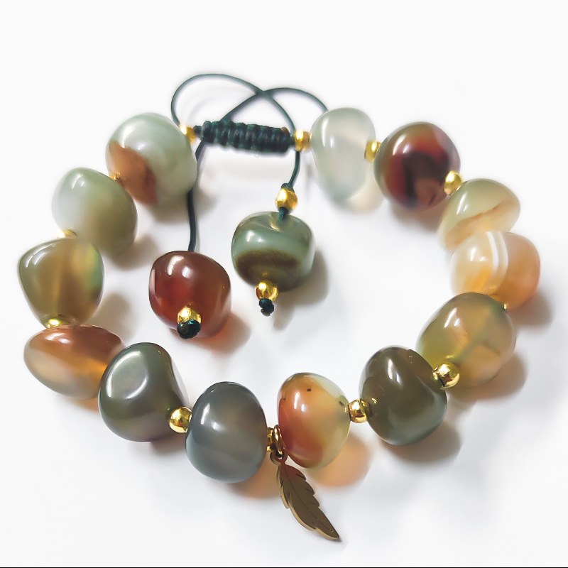 دستبند مدل برگ ترکیبی از سنگ های ارگانیک عقیق و آویز برگ رنگ ثابت 