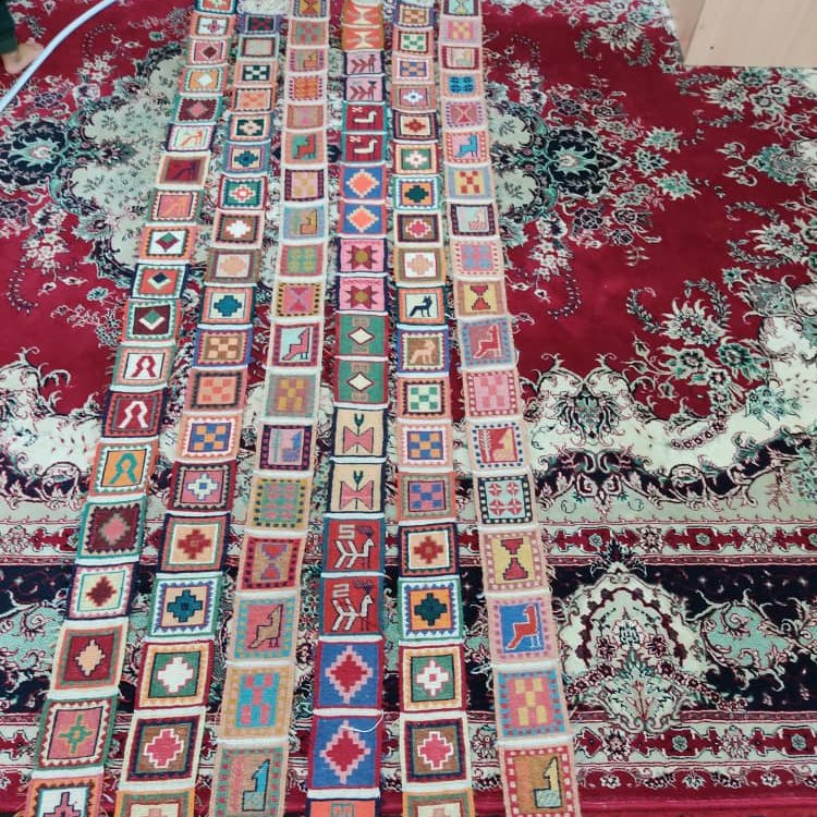 زیر تلفنی رومیزی گلیم سوزنی