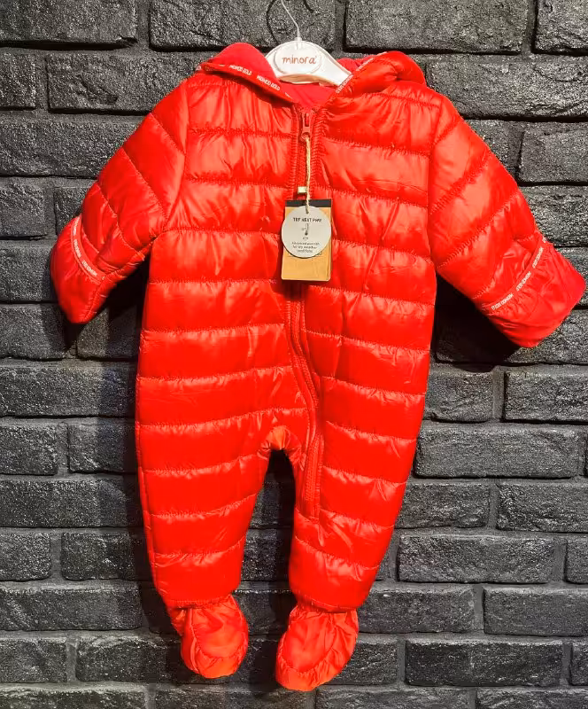 کاپشن سرهمی نوزادی موناروزا اورجینال ترکیه با پاپوش مجزا و دستکش  سایز  24 ماه   MDM TURKIYE