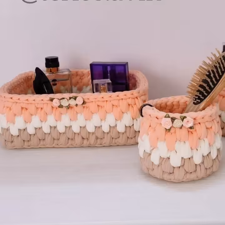 نظم دهنده لوازم ارایش و لباس و تریکو ی شیک 