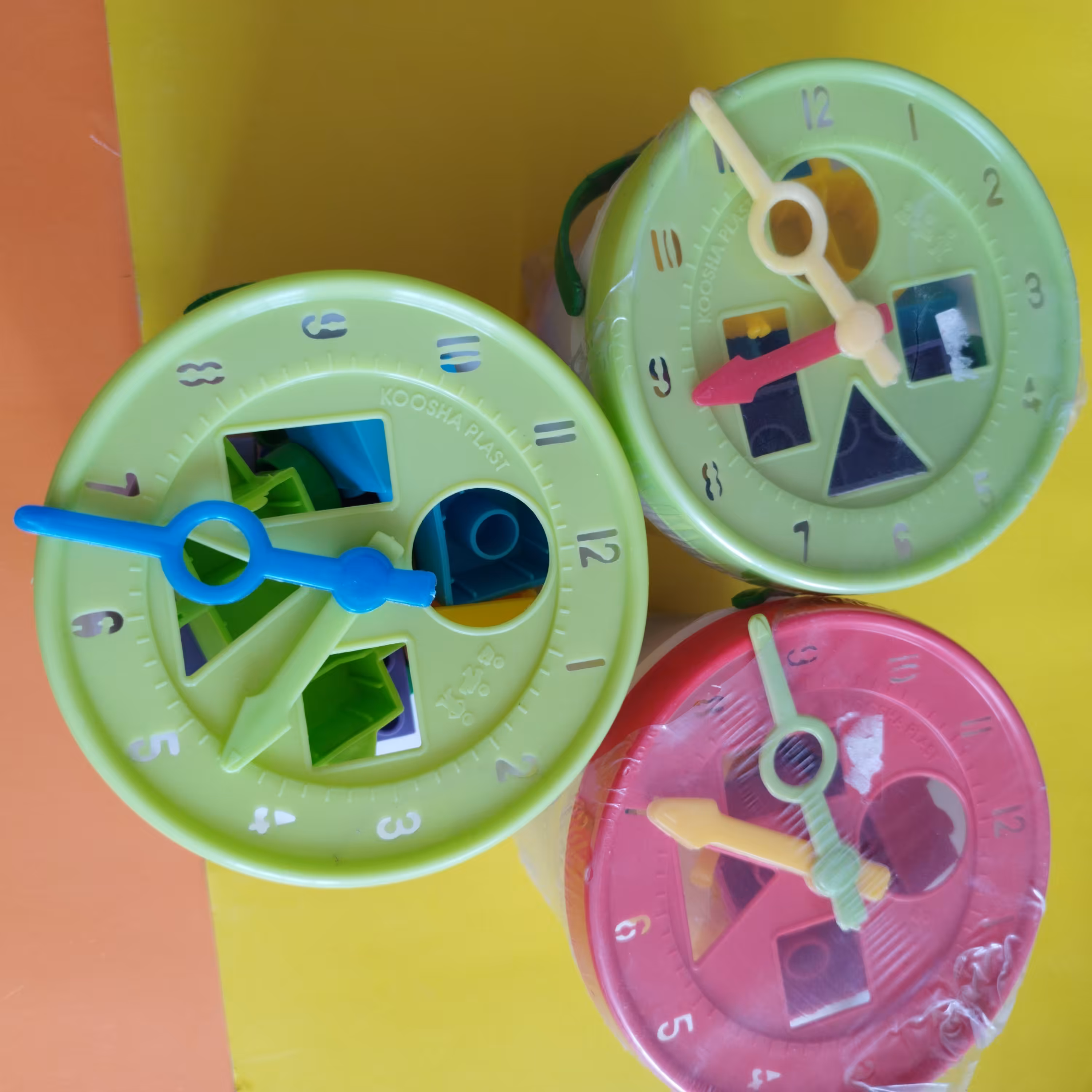 بلوک خانه سازی سطلی کوچک 17تکه همراه با آموزش ساعت