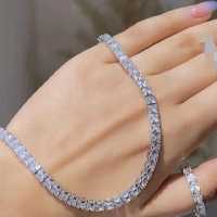 گردنبند و انگشتر نگین کریستال جواهری ملکه 