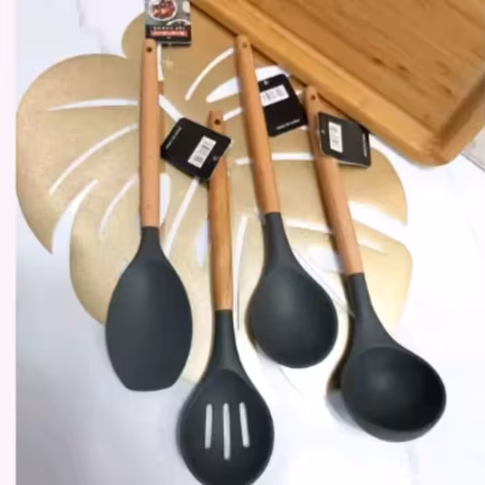 ست کفکیر وملاقه سیلیکونی دسته بامبو(4عدد) 