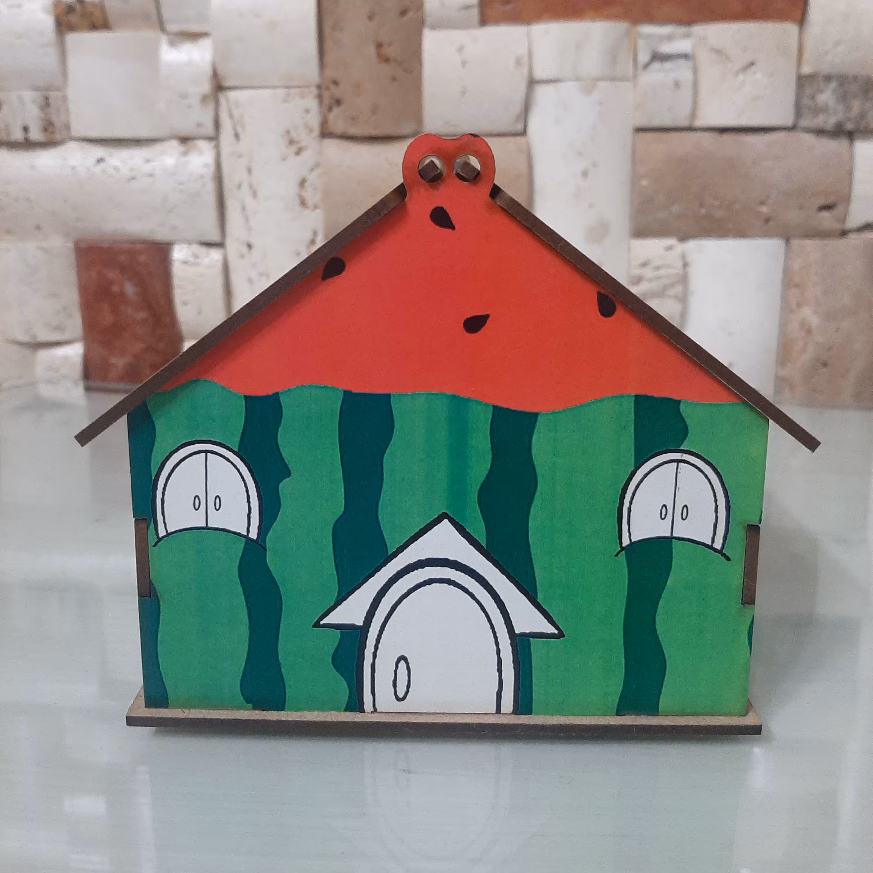 کلبه چوبی یلدایی