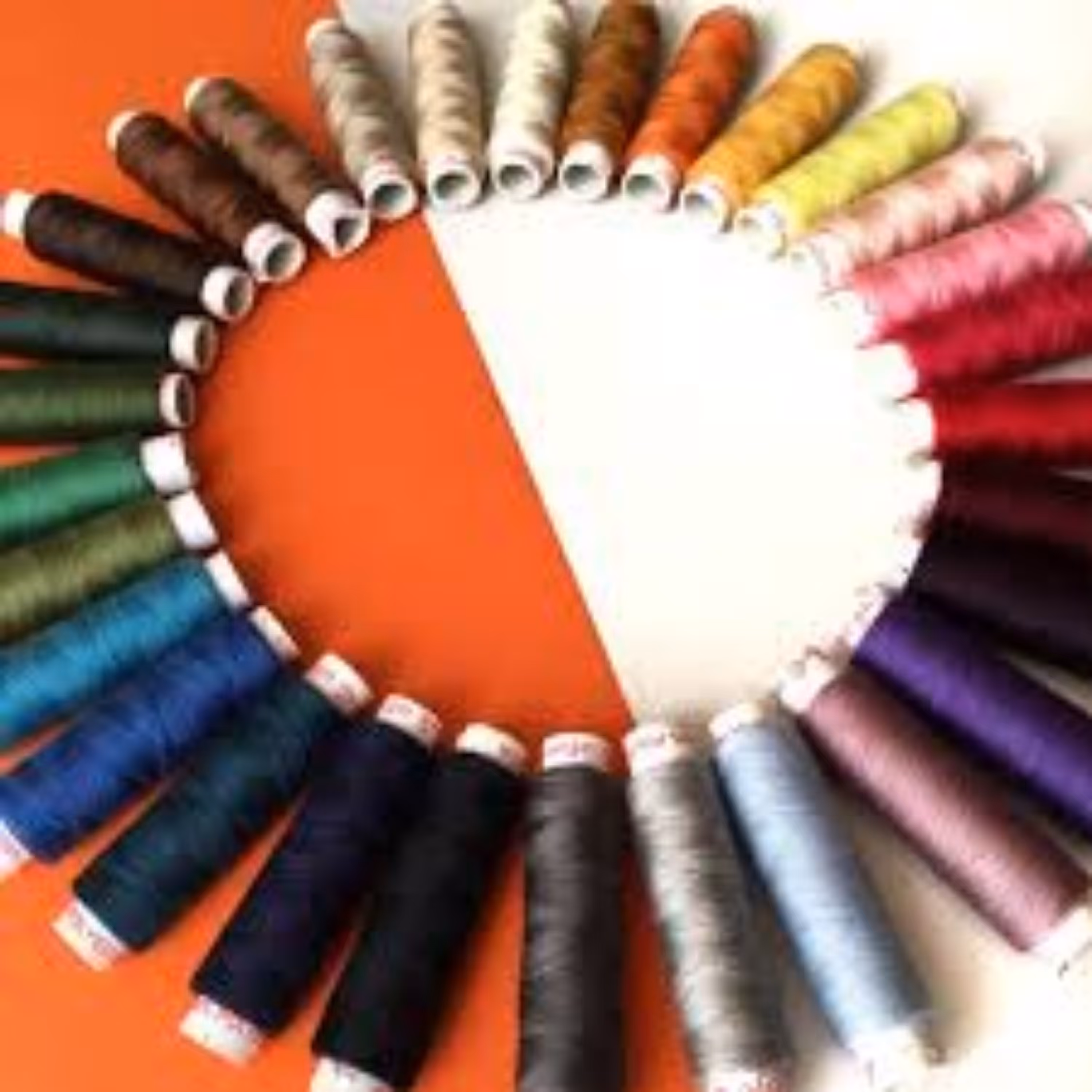 قرقره نخ خیاطی دنیا رنگی (تک رنگ - رنگ انتخابی)