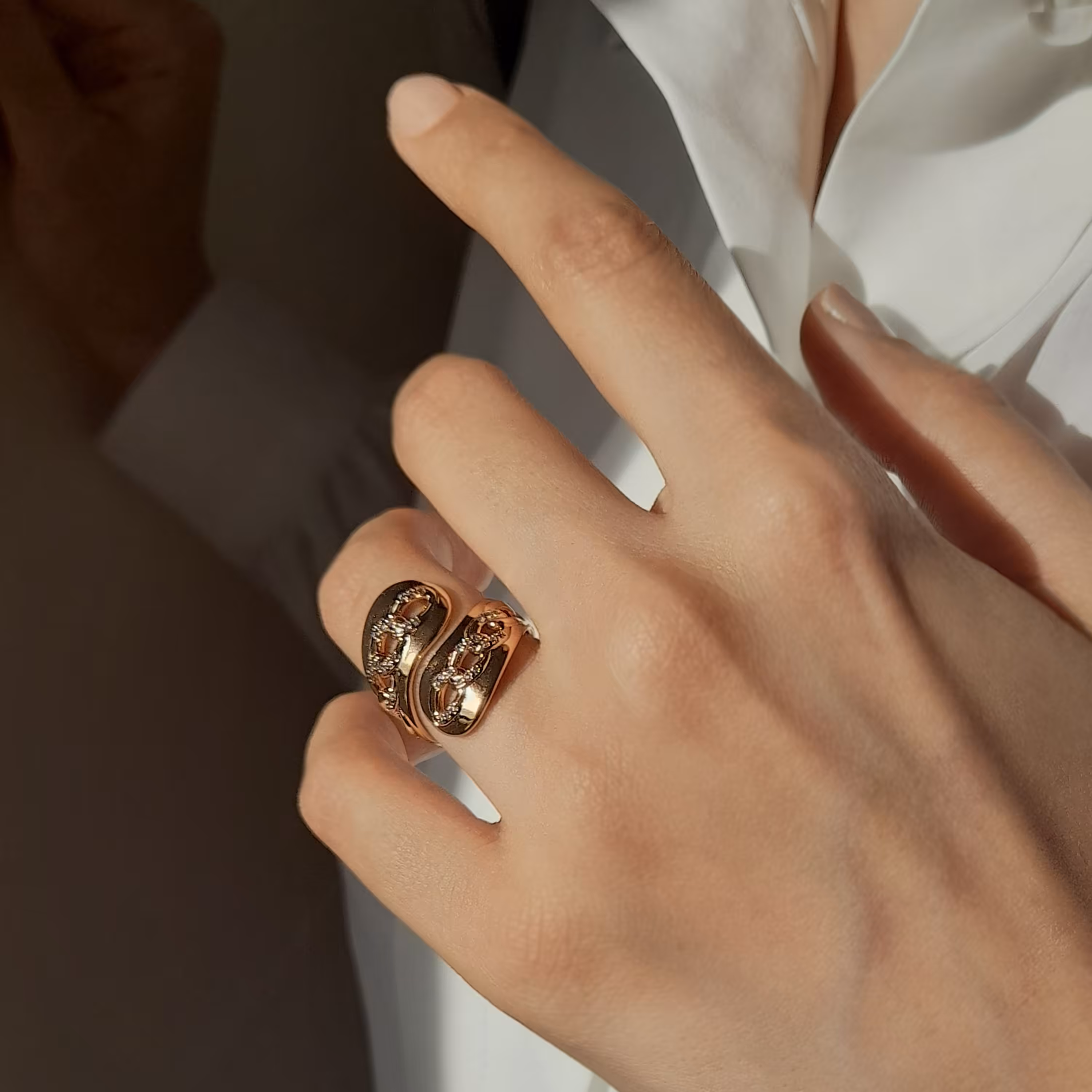 انگشتر ژوپینگ با آبکاری طلا نگین دار