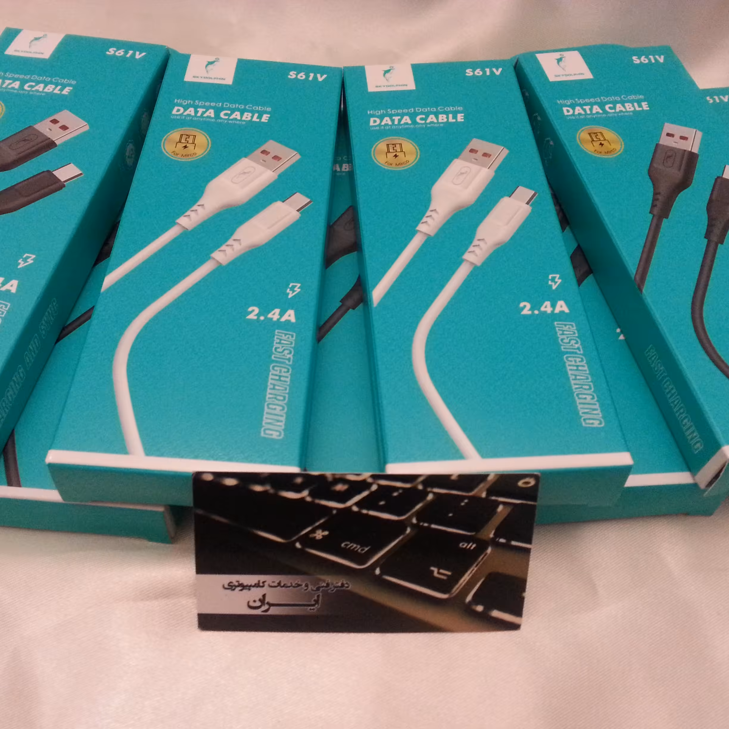 کابل شارژ میکرو  مارک دلفین فست شارژ  دارای 2رنگ سفیدومشکی