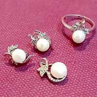 نیم ست نقره زنانه مروارید نگین دار با عیار 925 موجود در دورنگ زرد و سفید با ارائه فاکتور رسمی