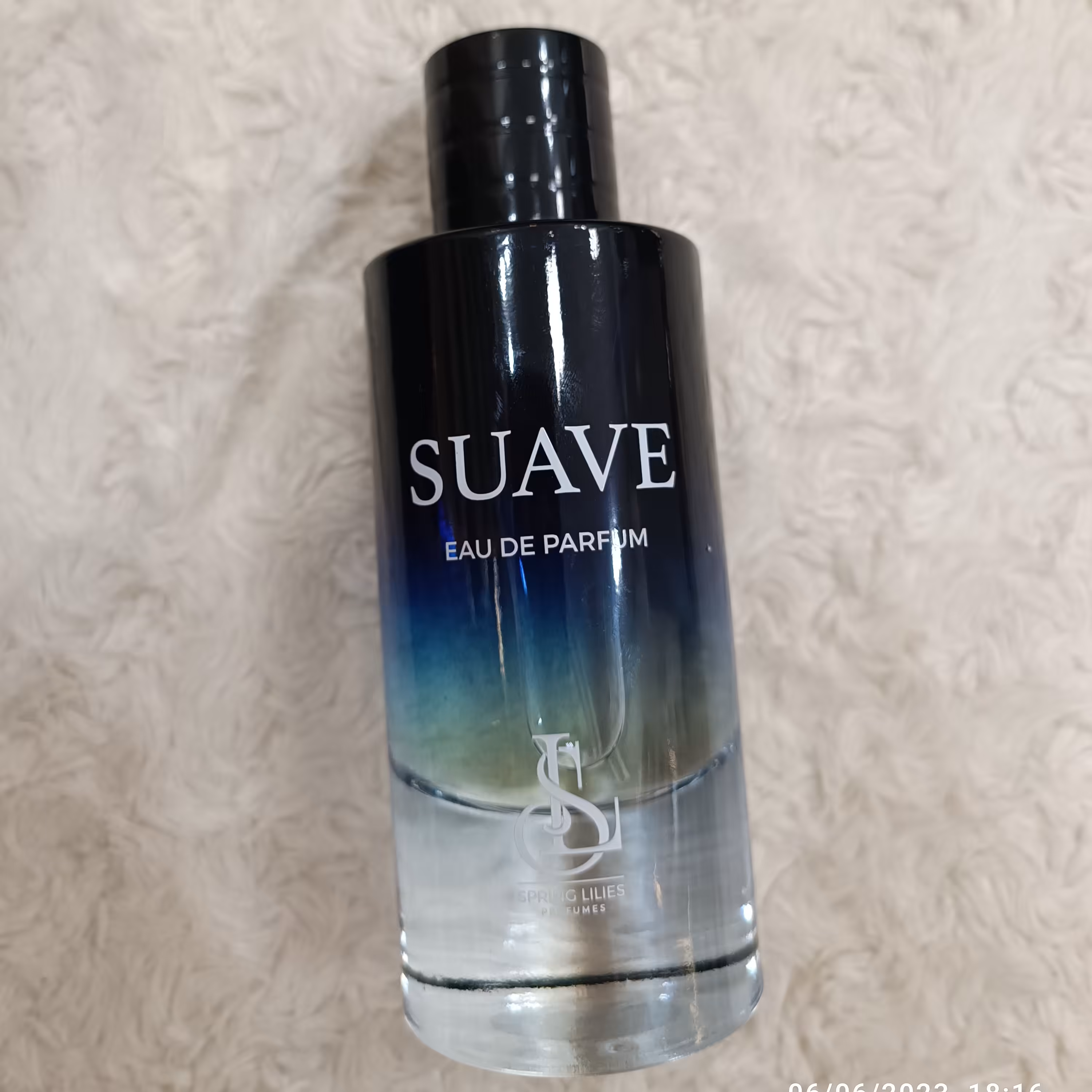 ادکلن  ساواج  برند  اسپرینگ لیلیز مدل Suave حجم 100 میل