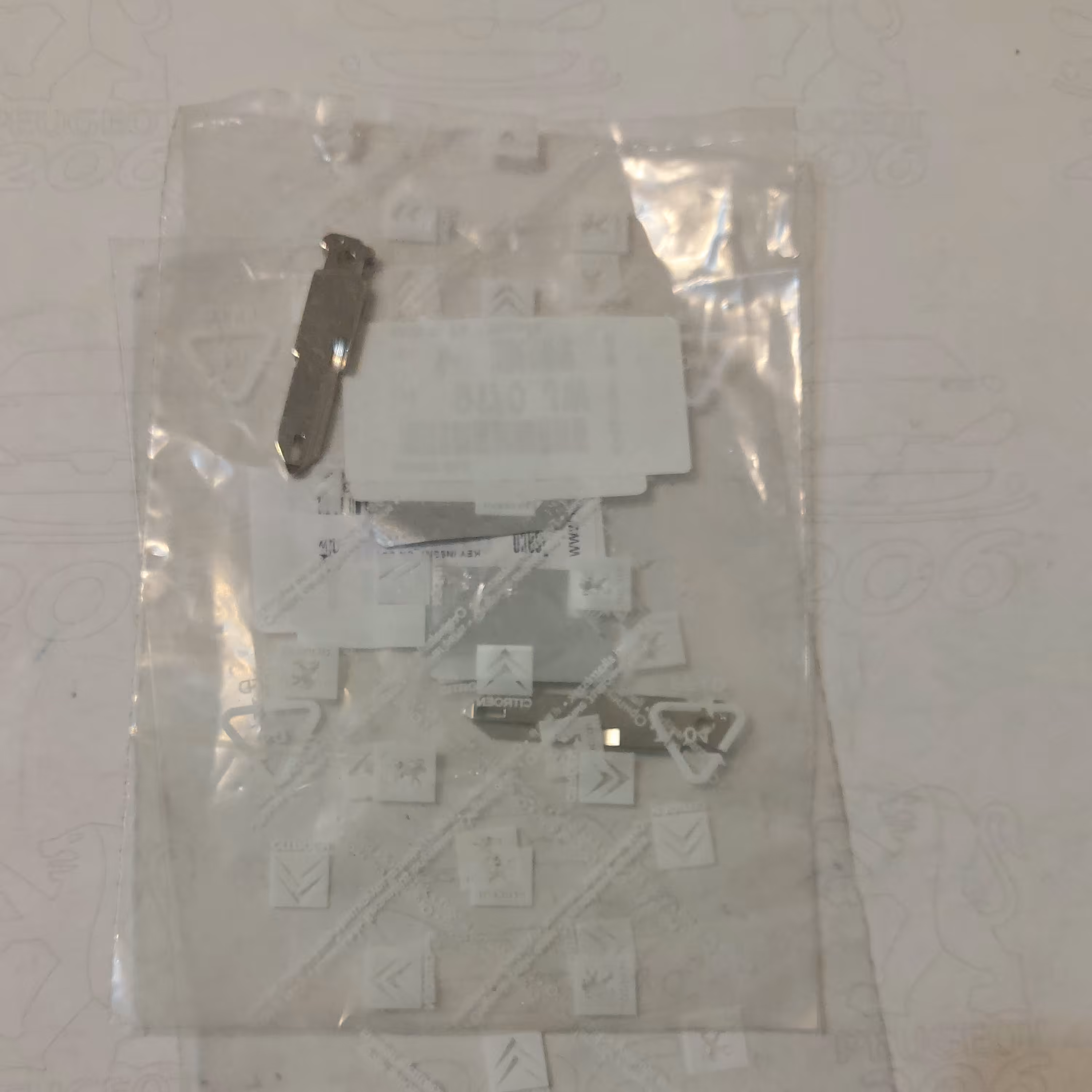 مغزی خام ریموت 206و207ورانا اورجینال فرانسه با لیبل ایساکو 