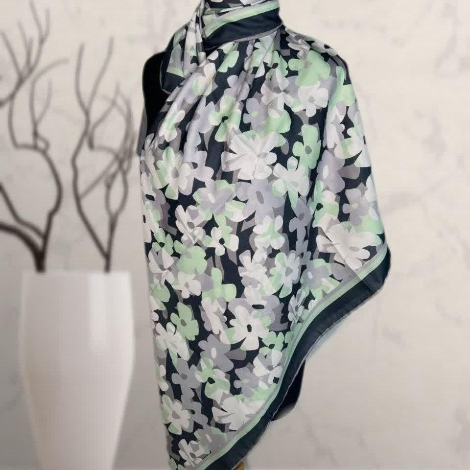 روسری کرپ دور دست دوز 