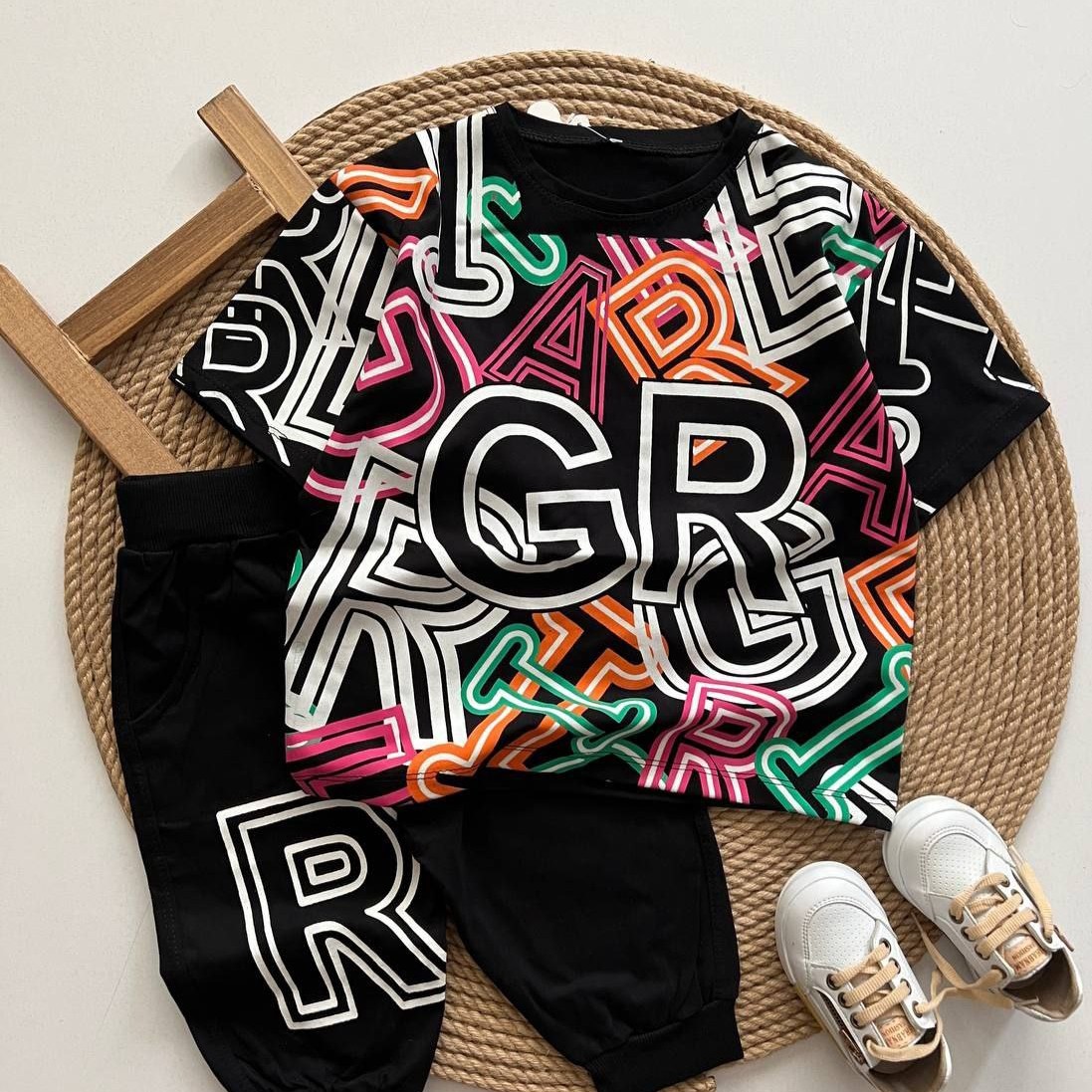 تیشرت شلوارک اسپرت بچگانه دخترانه وپسرانه مناسب سایز45تا65 ارسال رایگان