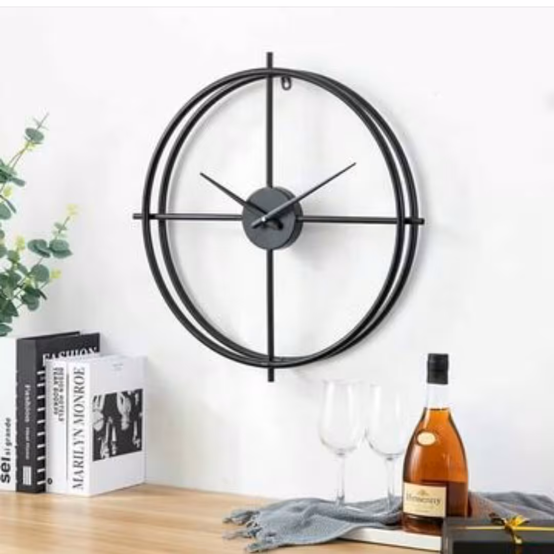 ساعت دیواری زیبا 