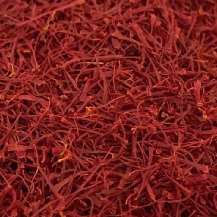 زعفران اعلا4گرمی ارسال رایگان سوپرلوکس نگین صادراتی کیفیت تضمینی مستقیم ازکشاورز