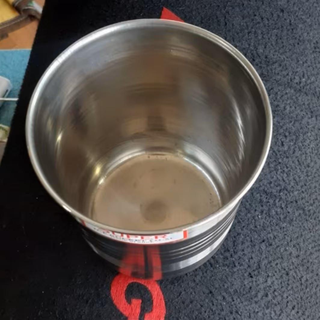 لیوان استیل هندی بزرگ ،لطفا قبل از ثبت سفارش موجودی بگیرید 