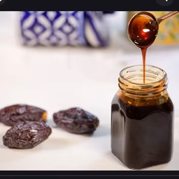 شیره خرما محصول باغها و نخلستان های استان فارس.با کیفیت عالی و ماندگاری بالا  ،مقوی و سالم  مناسب برای همه سنین