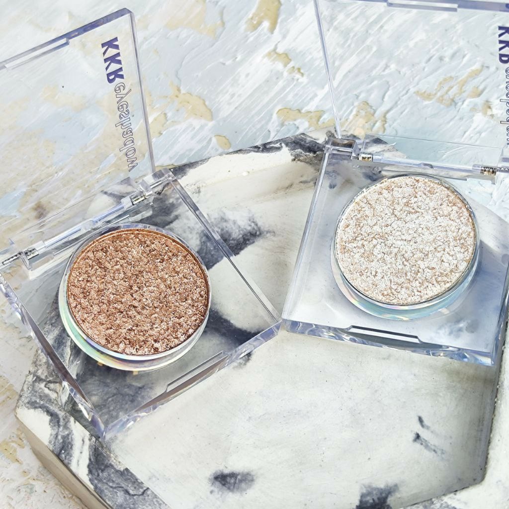 هایلایتر kkr
کد 2578

رنگبندی فوق العاده
کیفیت عالی و ماندگاری بالا 
کاربرد هایلایتربالای گونه گوشه چشم زیرابرو