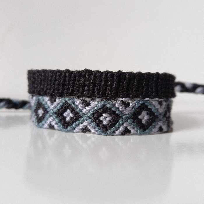 ست دستبند دوستی دو تایی یخمک و بیلی (مشکی و طوسی) محصول کاملا دستساز تیم گوزن آبی