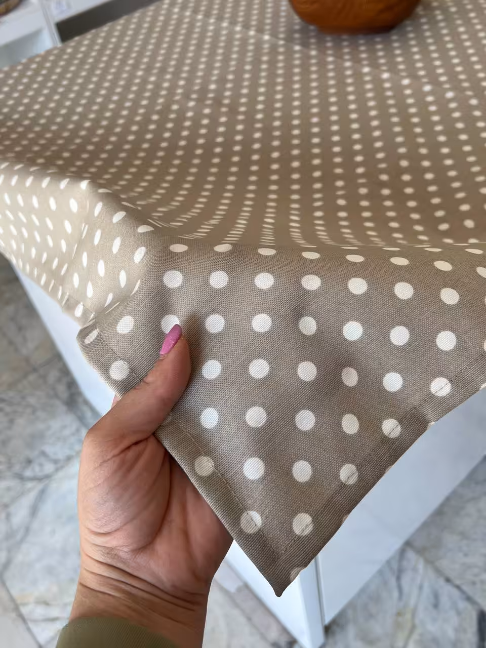 رومیزی داک- نسکافه ای خالخالی